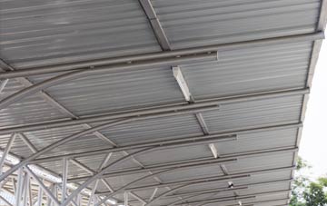 installing Belah metal roofing